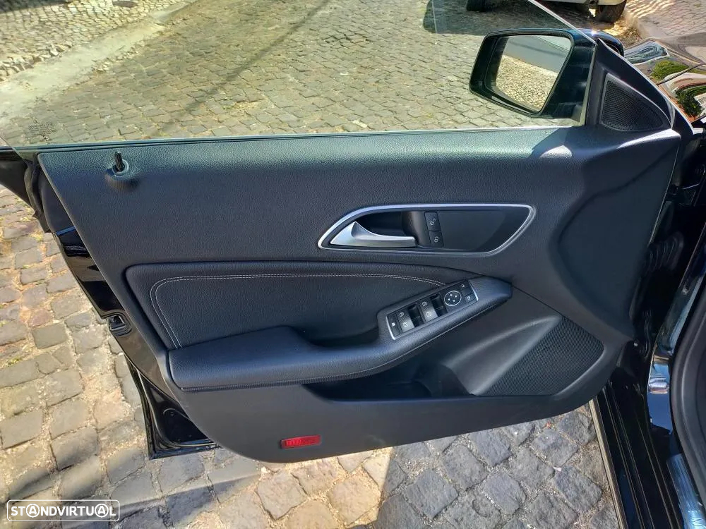 Mercedes-Benz CLA 180 d Shooting Brake Urban - 9