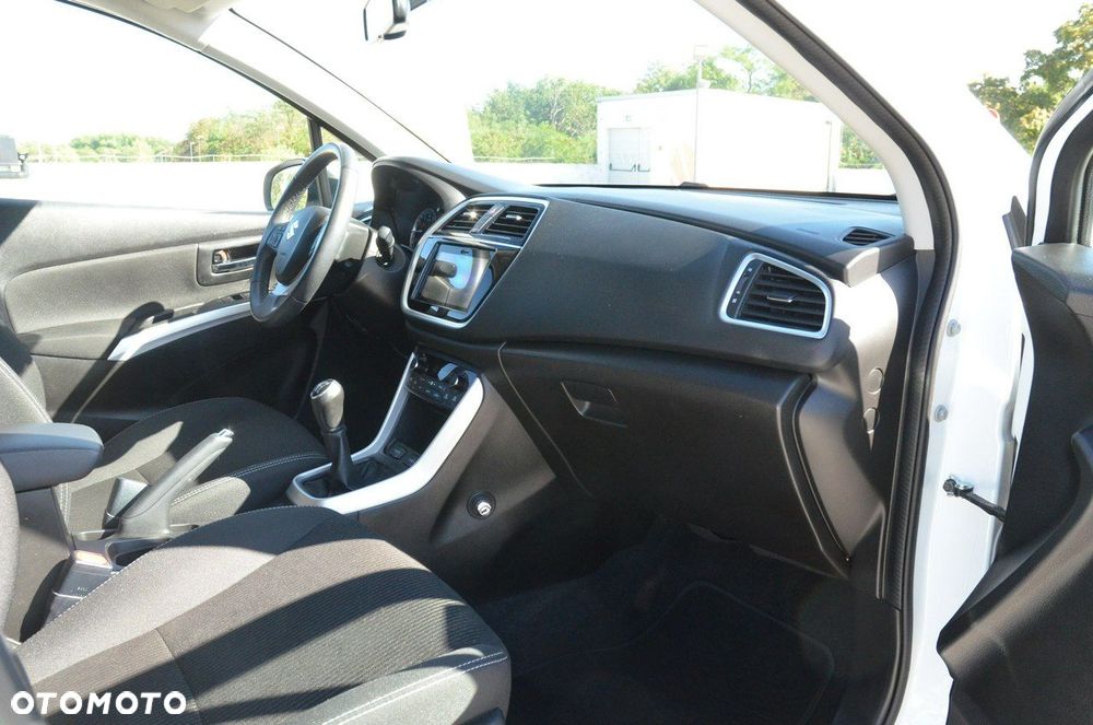 Suzuki SX4 S-Cross - 28