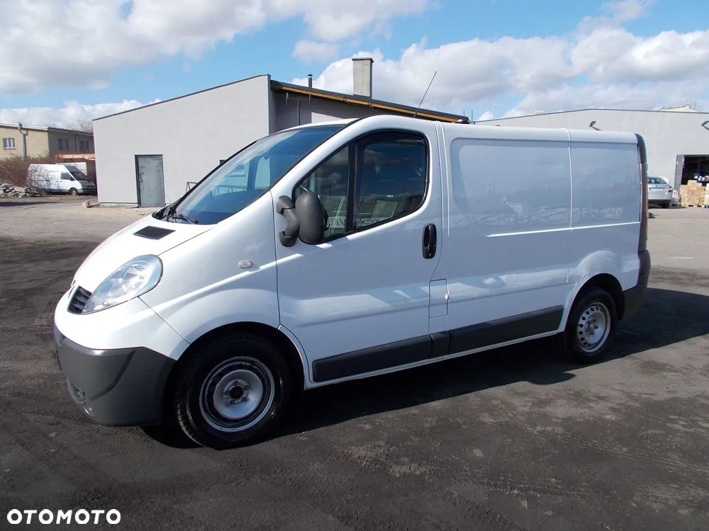 Renault Trafic - 1
