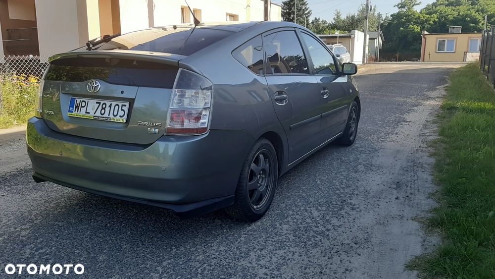 Toyota Prius 1.5 VVT-i Sol - 6