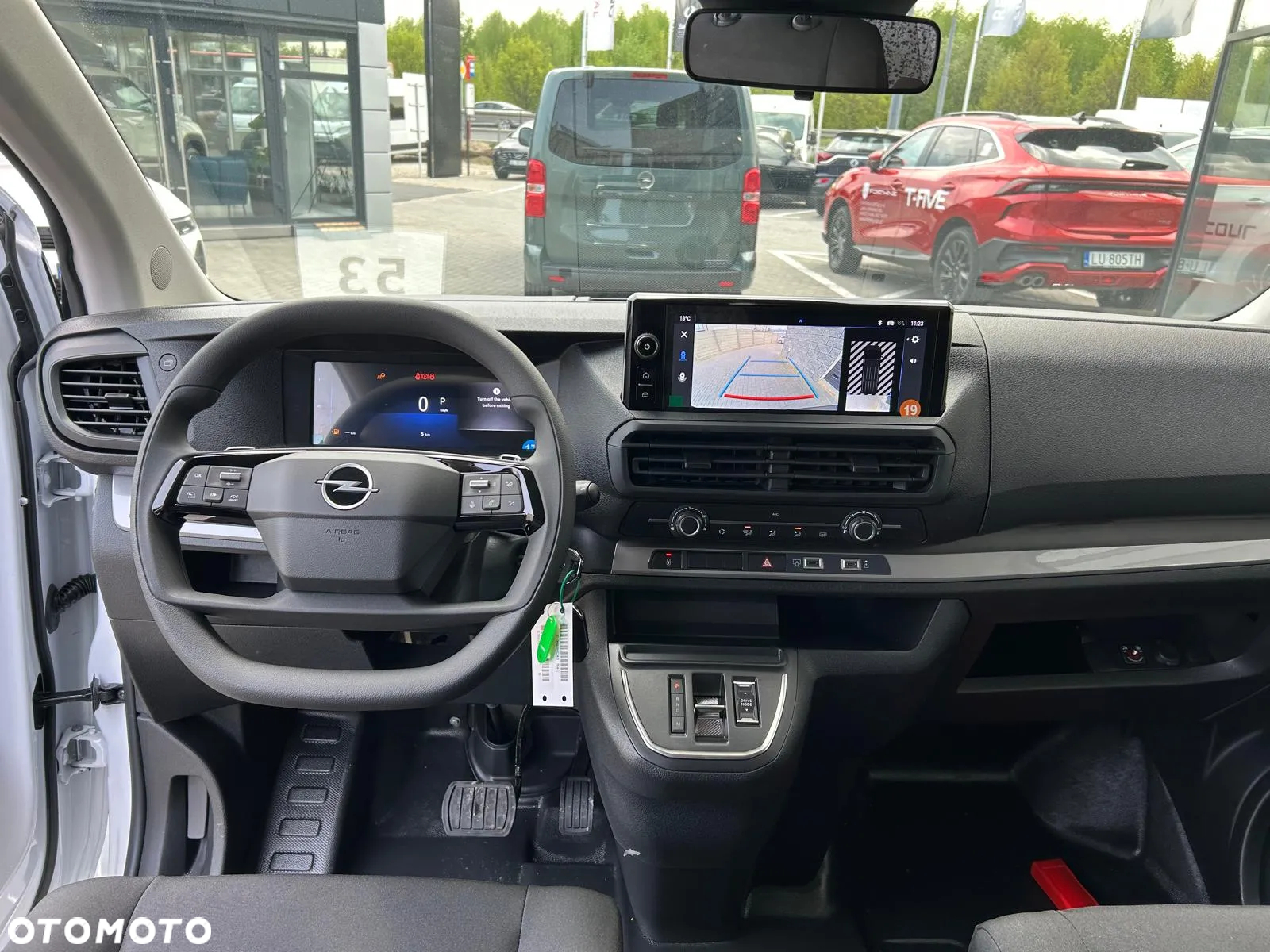 Opel VIVARO - 11