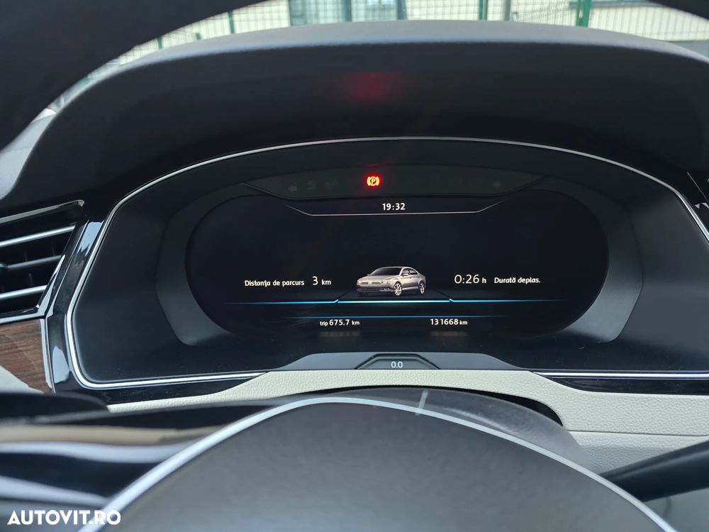 Volkswagen Passat - 27