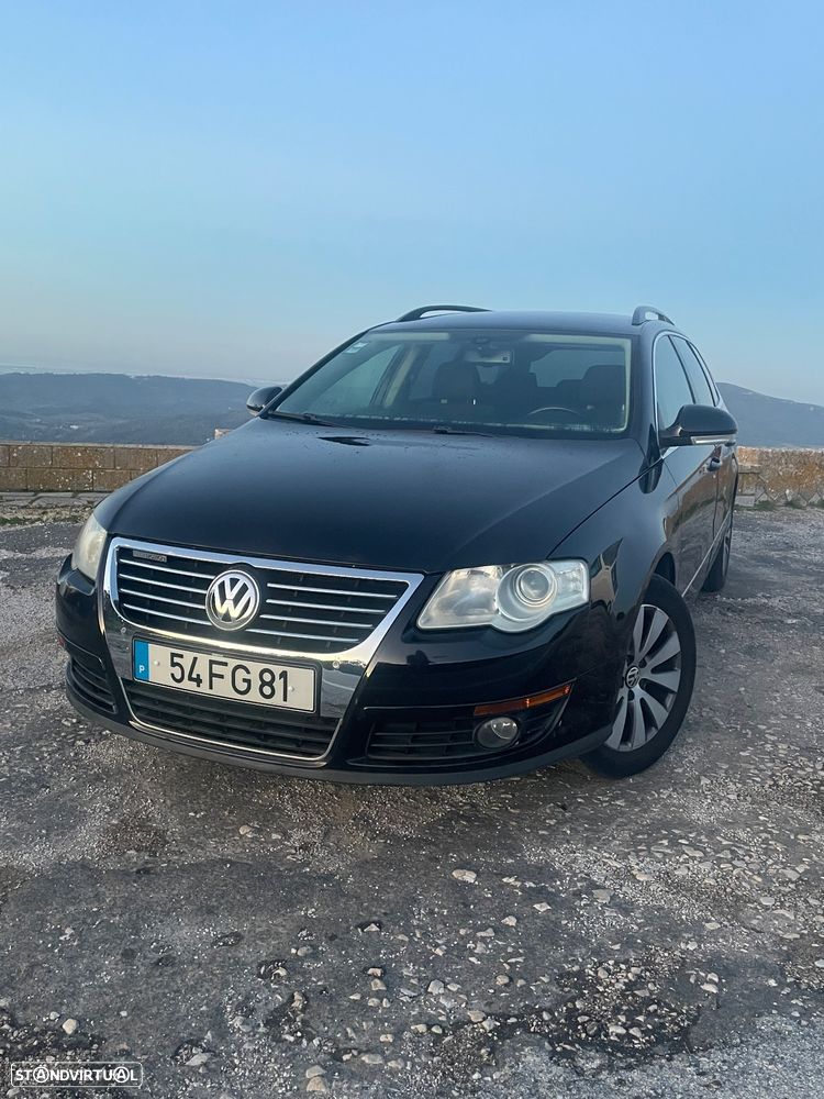 VW Passat Variant 1.9 TDi DPF BlueMotion - 1