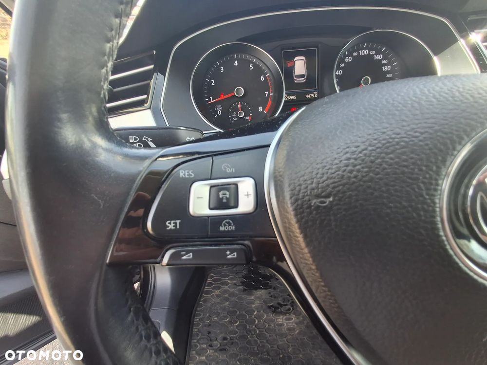 Volkswagen Passat 1.8 TSI BMT Comfortline - 14