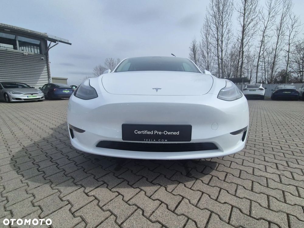 Tesla Y Long Range AWD - 2