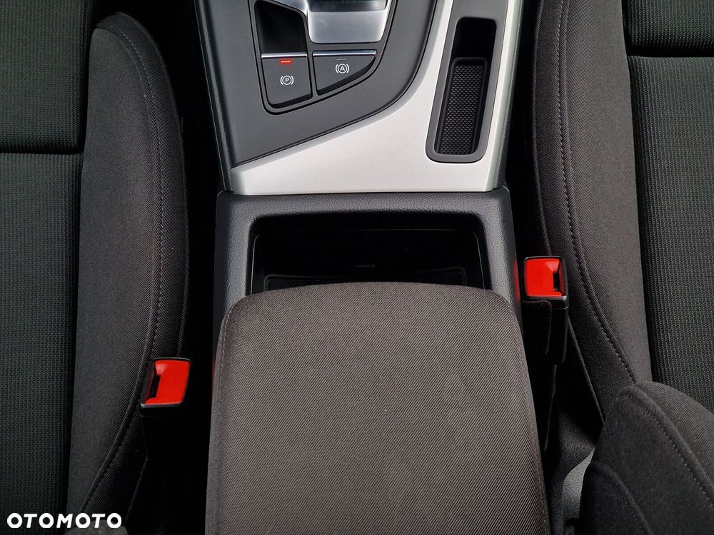 Audi A4 Limousine - 24