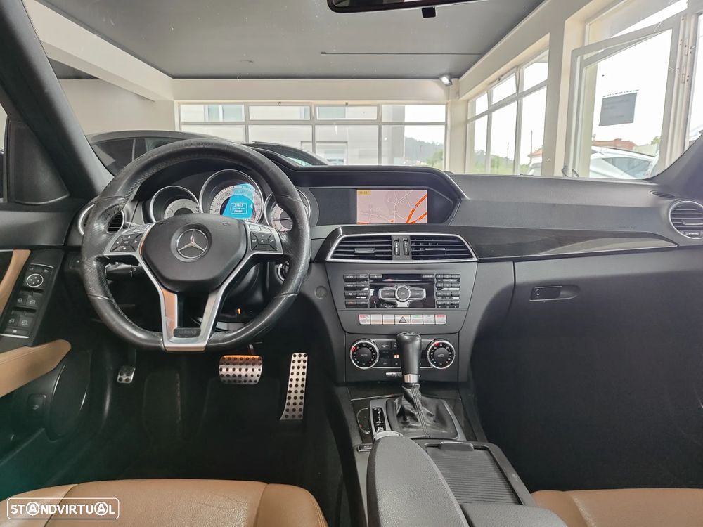 Mercedes-Benz C 220 CDI DPF BlueEFFICIENCY 7G-TRONIC Avantgarde Edition - 36