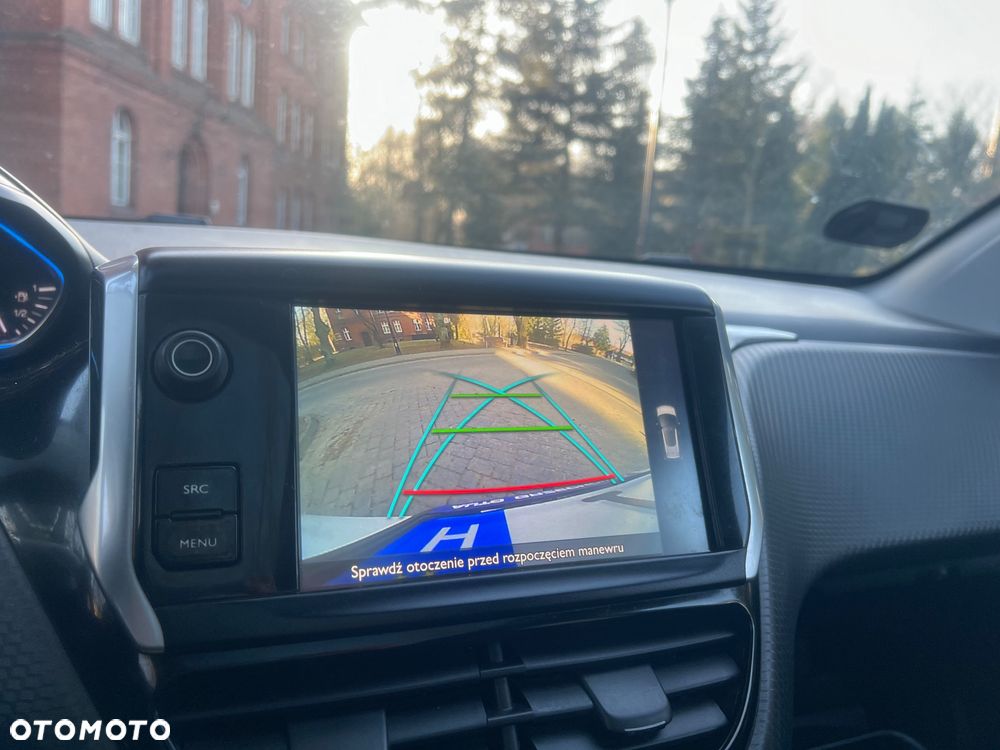 Peugeot 2008 1.6 BlueHDi Allure - 15