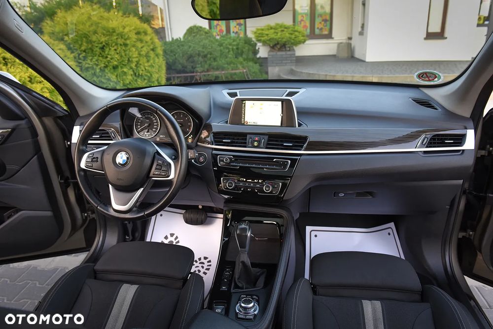 BMW X1 xDrive20d Sport Line - 33