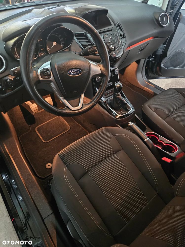 Ford Fiesta 1.0 EcoBoost Titanium - 19