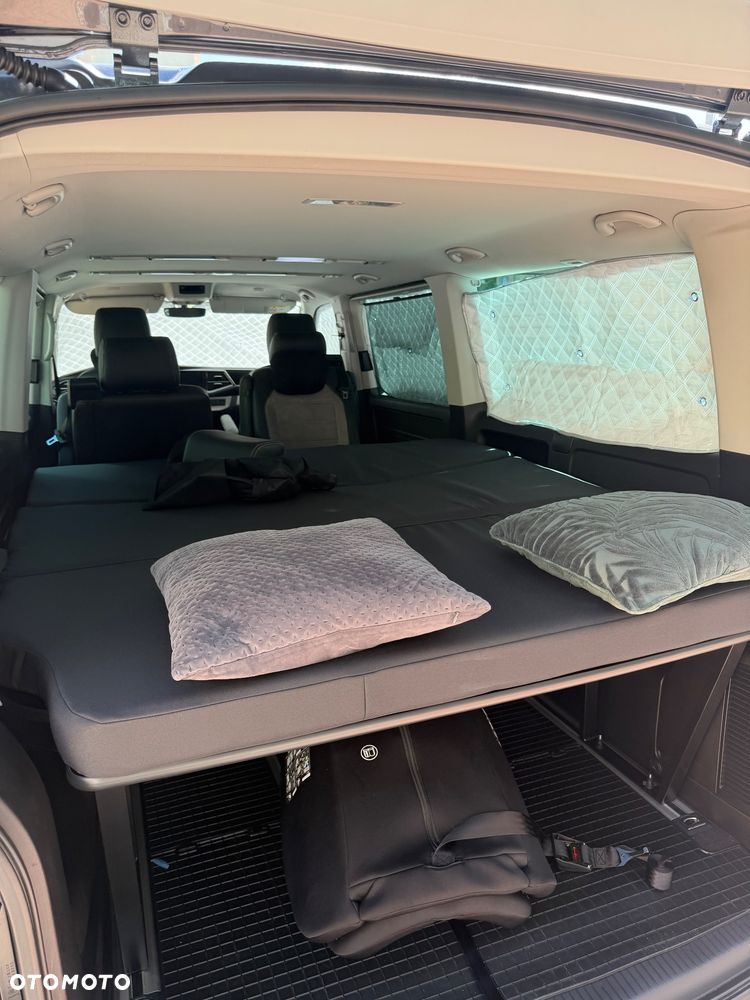 Volkswagen Multivan - 18