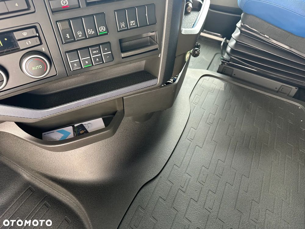 Volvo 2024 VOLVO FH 4x2 460KM I-Save GLOBETROTTER XL!!! - 18