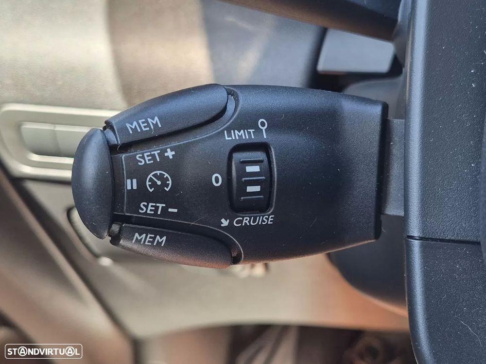 Citroën C3 Aircross PureTech 110 Stop & Start OPF SHINE PACK - 26