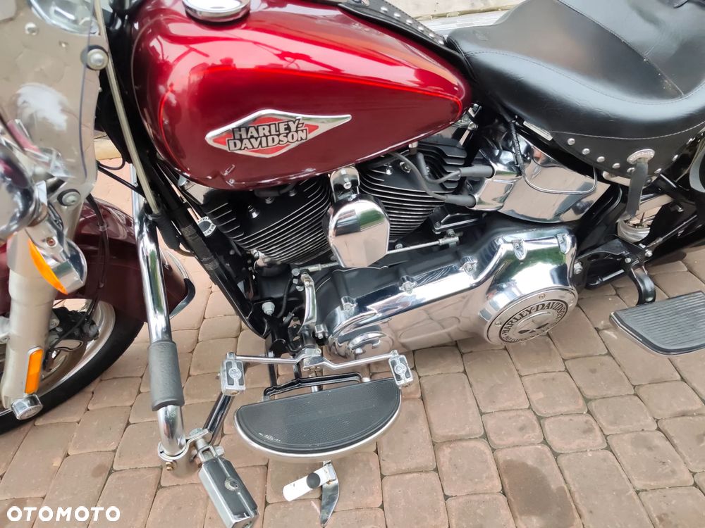 Harley-Davidson Softail Heritage Classic - 18