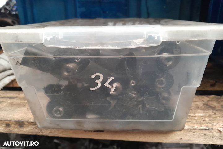 Injector motorina 059130277AJ SET 059130277AJ SET Audi A4 B7 [2004 - - 3