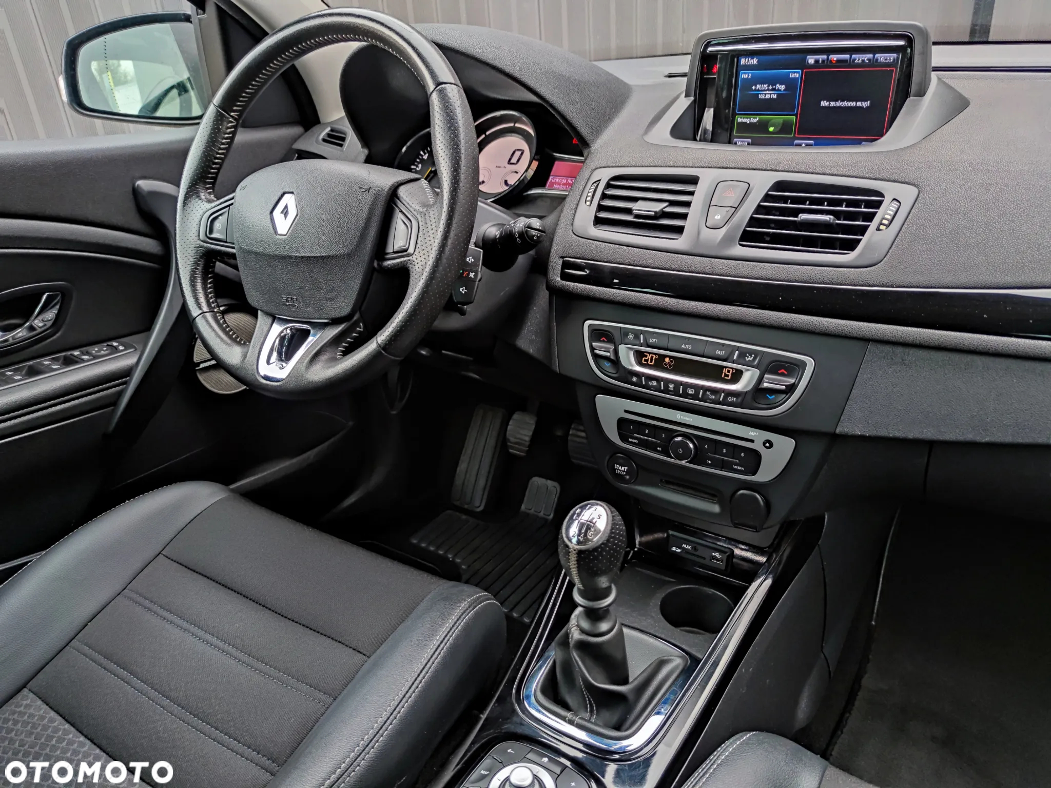 Renault Megane Grandtour ENERGY TCe 130 BOSE EDITION - 20