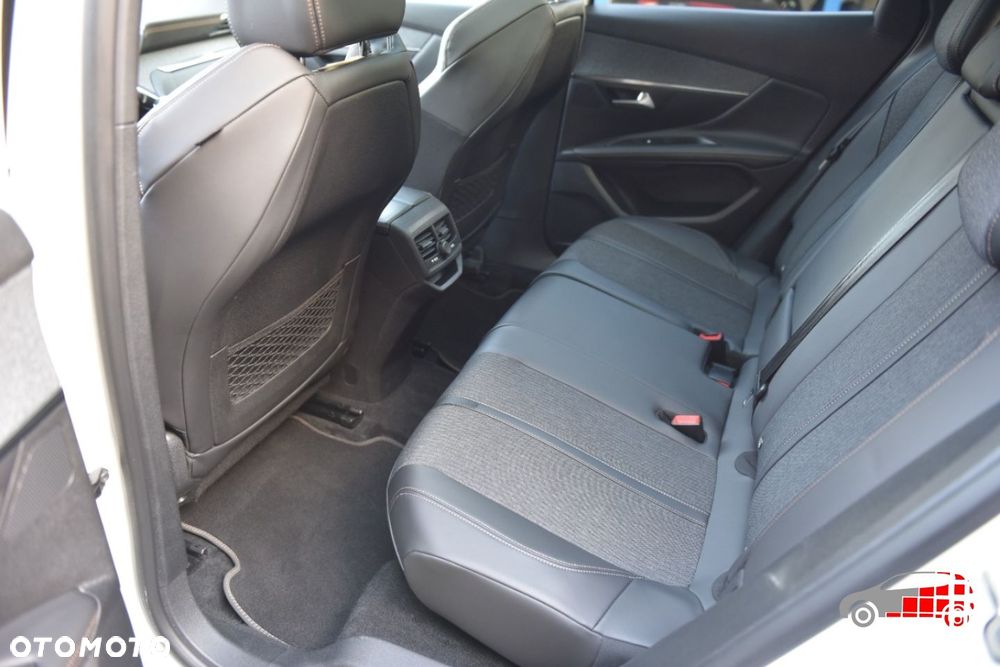 Peugeot 3008 - 17