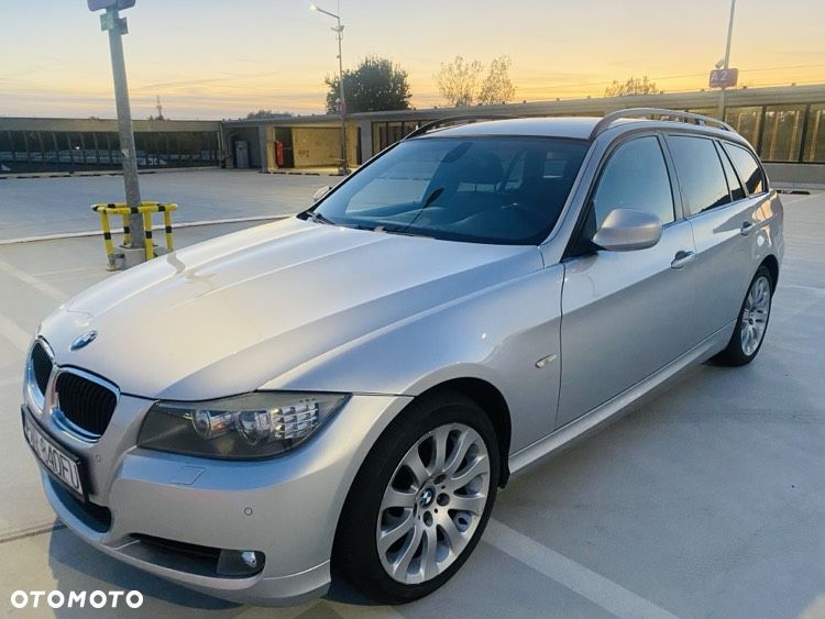 BMW Seria 3 320d xDrive DPF - 13