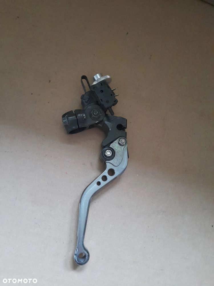 Akcesoryjna klamka sprzęgła - 2