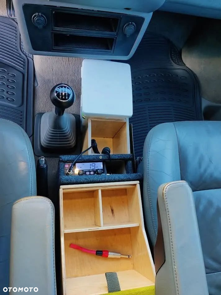Volkswagen Multivan - 26