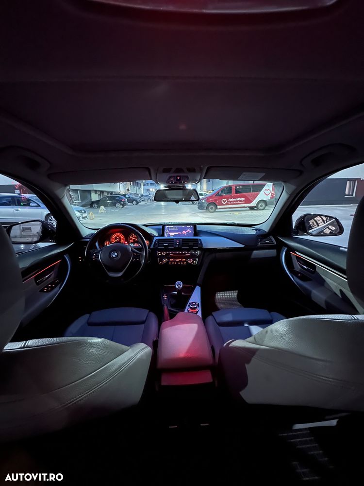 BMW Seria 3 320d Efficient Dynamic Edition Blue Performance Sport Line - 7