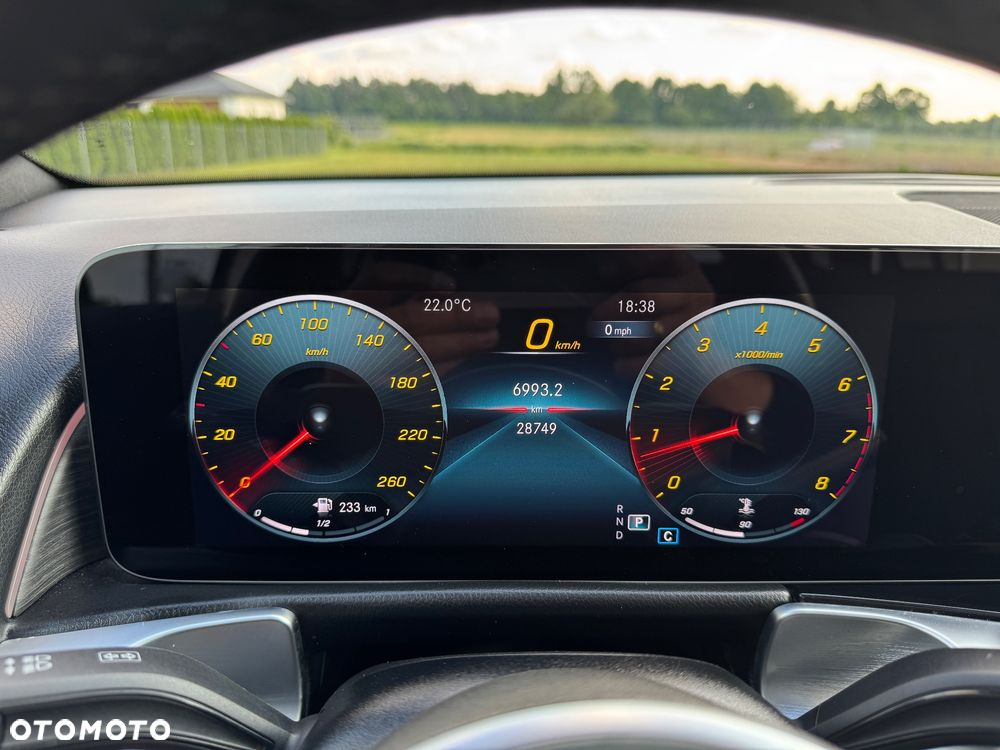 Mercedes-Benz GLB 250 4Matic 8G-DCT Progressive - 14