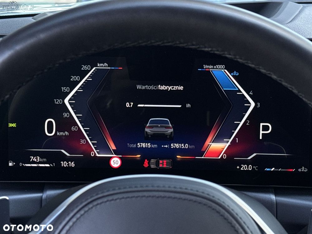 BMW Seria 3 320d xDrive - 9
