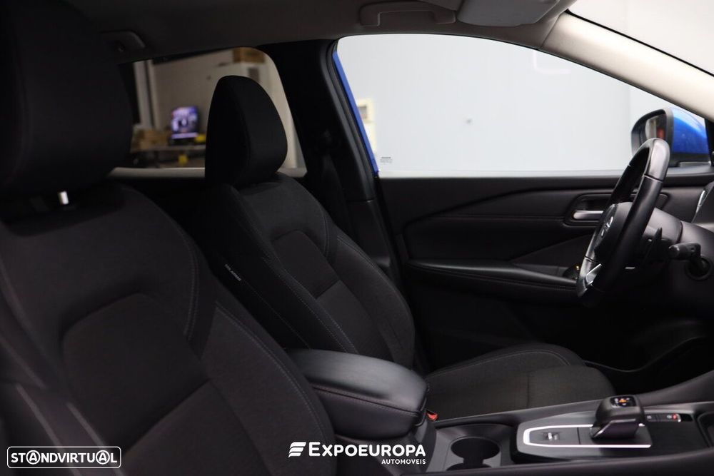 Nissan Qashqai 1.3 DIG-T N-GO Xtronic - 24