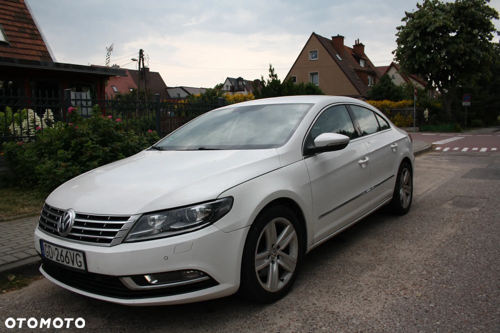 Volkswagen Passat - 2