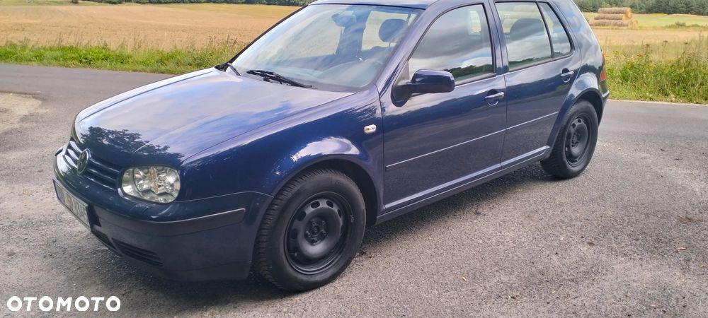 Volkswagen Golf 1.6 - 10