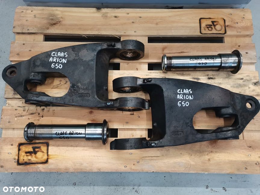 Steyr CVT 6195 {Wahacz dolny osi Carraro 12047 12048} - 10