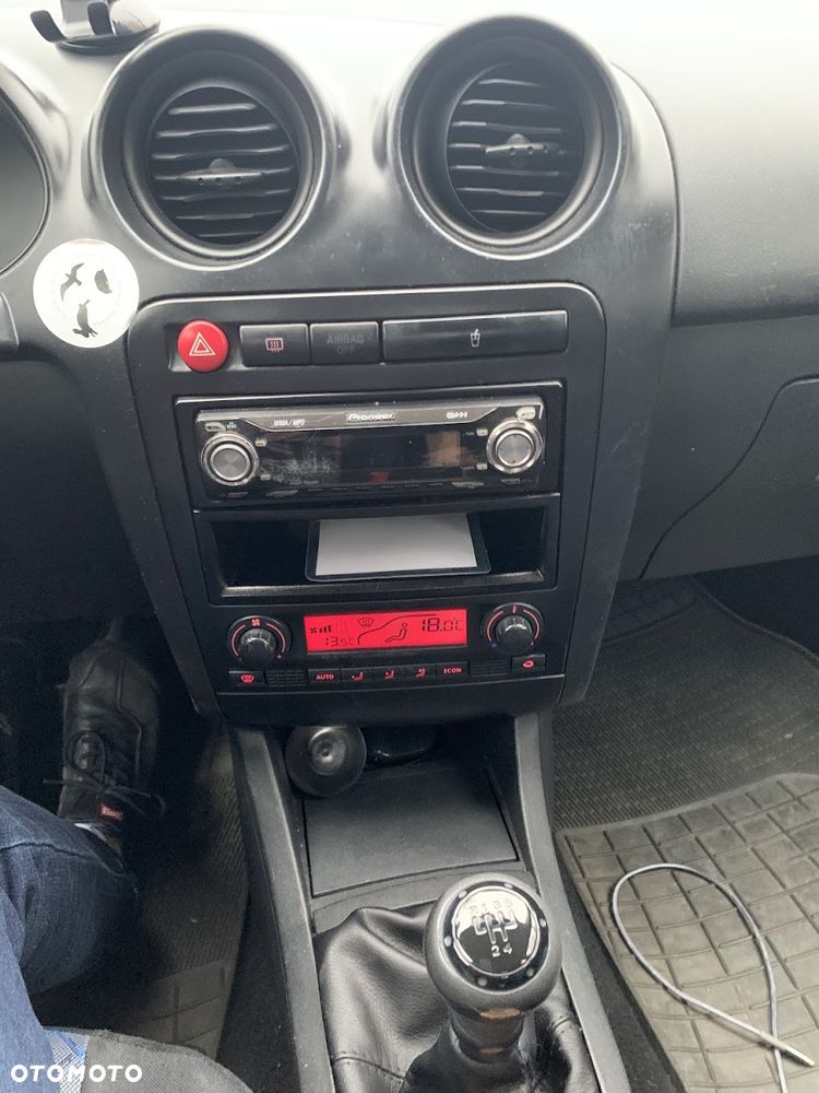 Seat Ibiza 1.4 16V Reference - 7