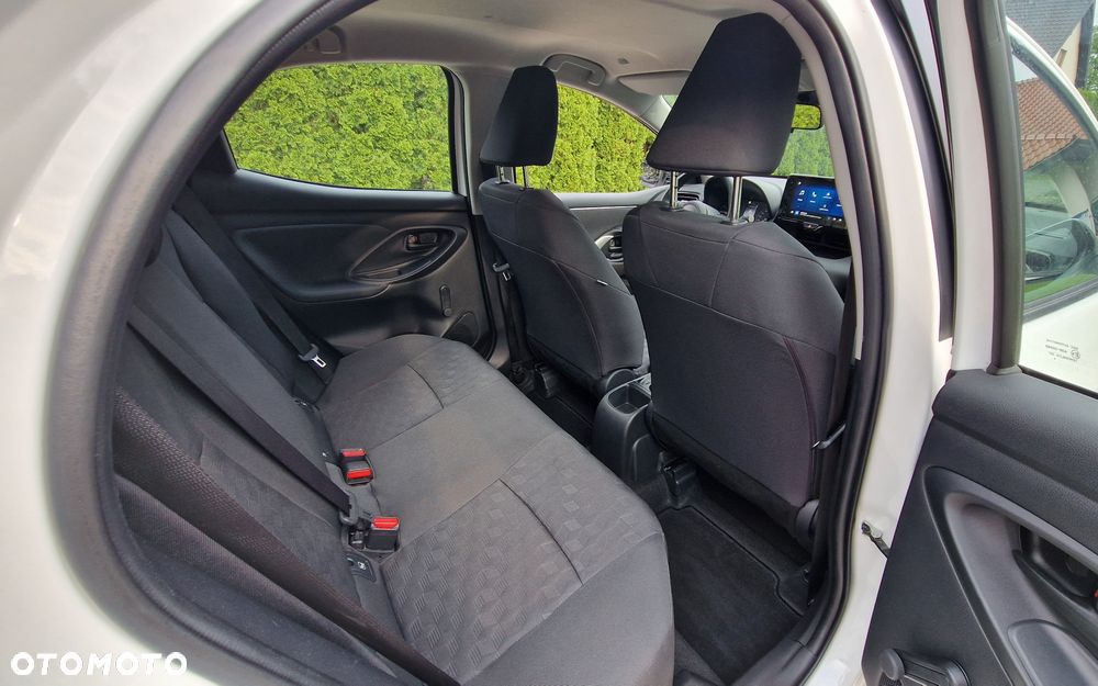 Toyota Yaris - 24