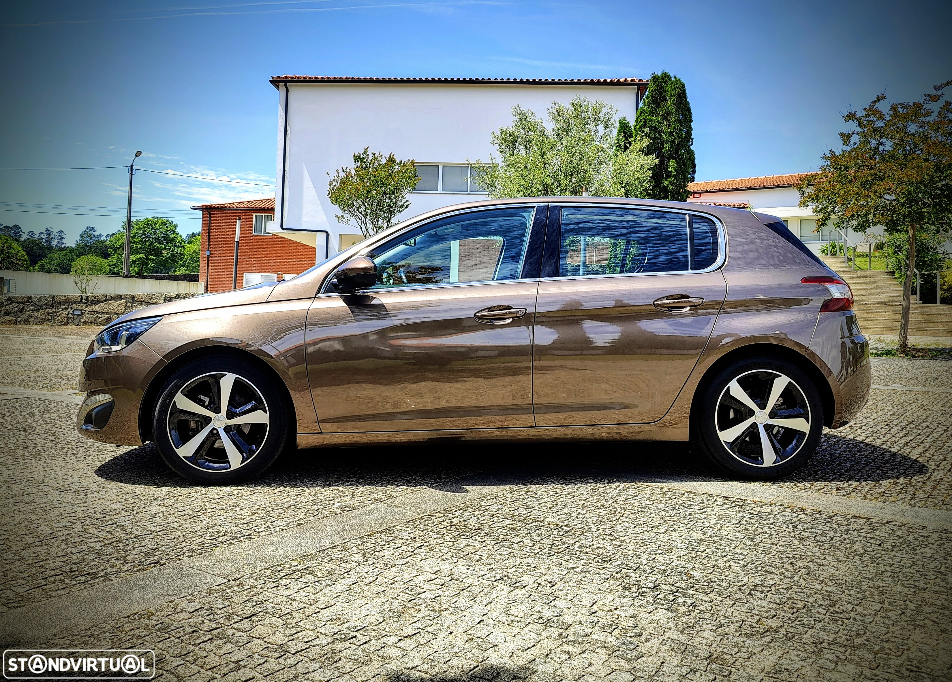 Peugeot 308 1.2 PureTech Allure Full LED - 23