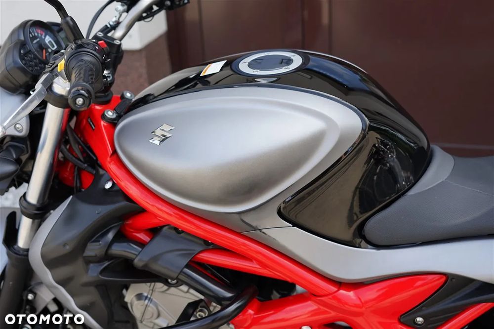Suzuki Gladius - 27
