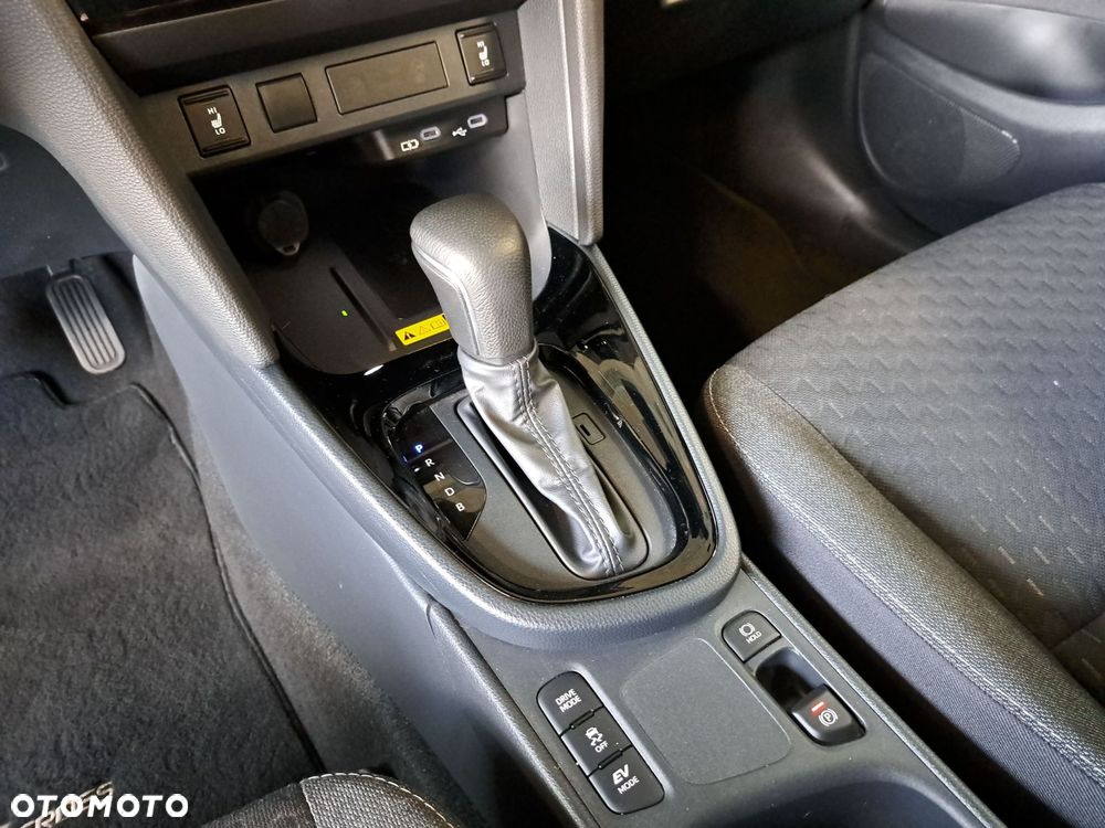 Toyota Yaris Cross Hybrid 1.5 Style - 28