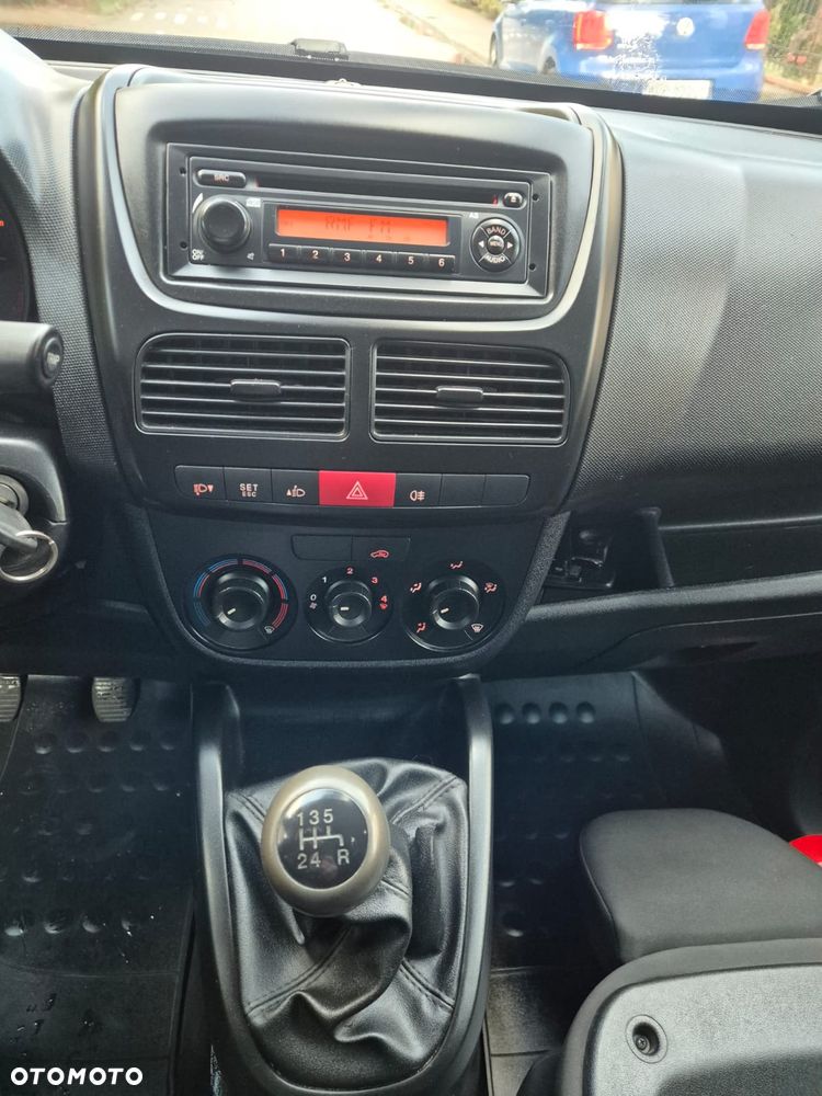 Opel Combo - 26