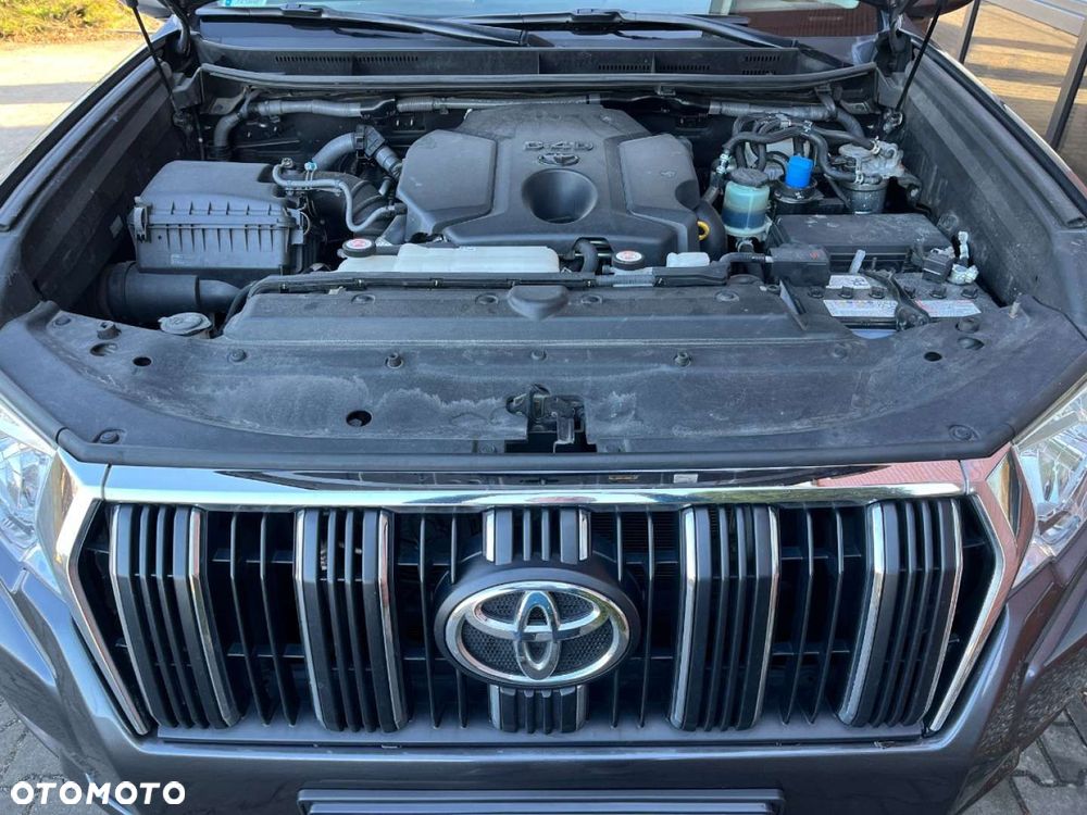 Toyota Land Cruiser - 31