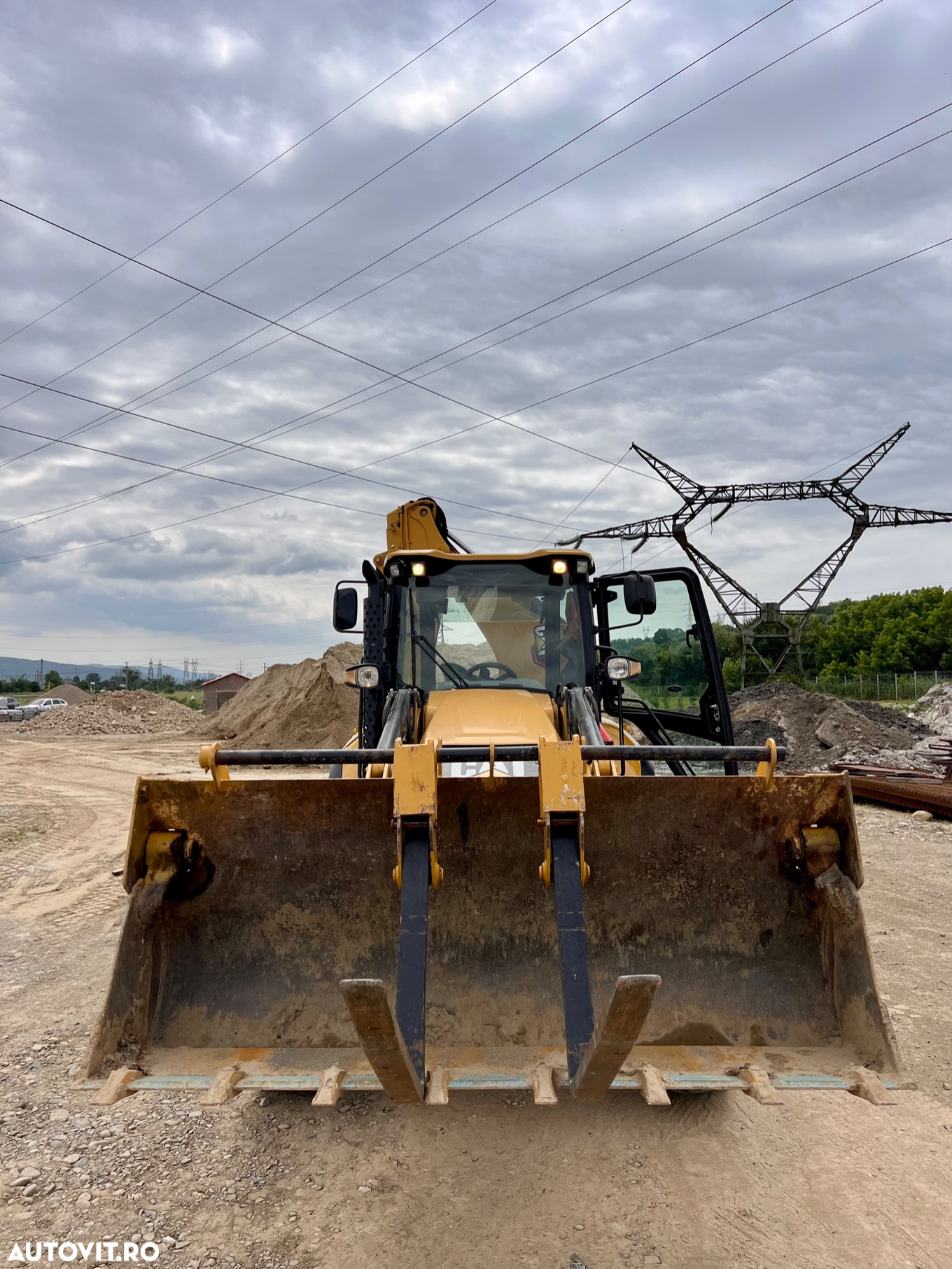 Caterpillar 434F2 - 3