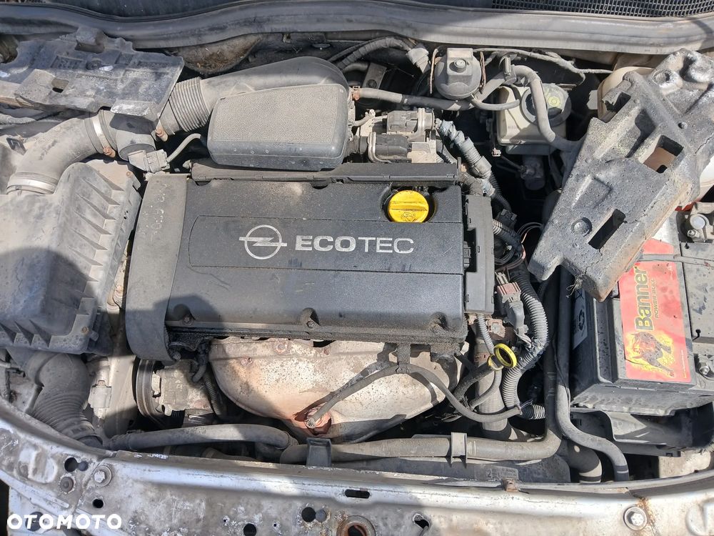 opel astra H III 5D Z157 silnik 1.6 16V 105 KM skrzynia M25 napęd sanki belka wahacz wahacze zacisk - 3