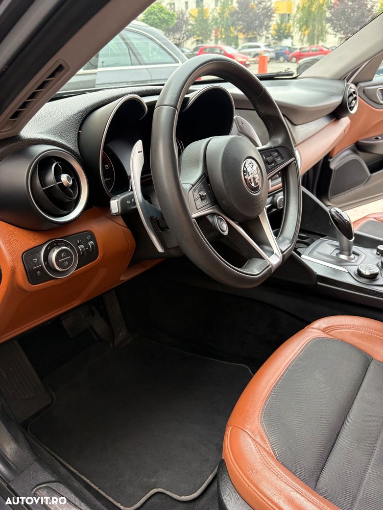 Alfa Romeo Giulia 2.2 JTDM Aut. Super - 6