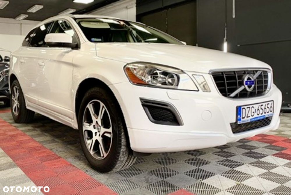 Volvo XC 60 T6 AWD Geartronic Momentum - 15