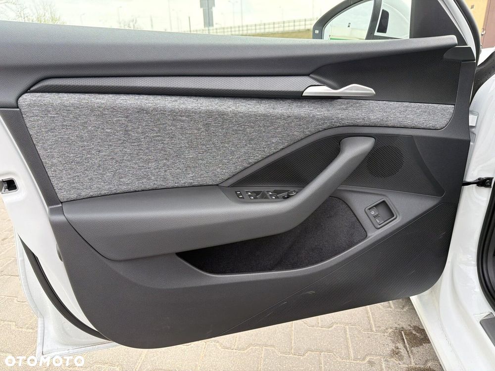 Skoda Superb 1.5 TSI Plug-in Hybrid Edition 130 DSG - 11