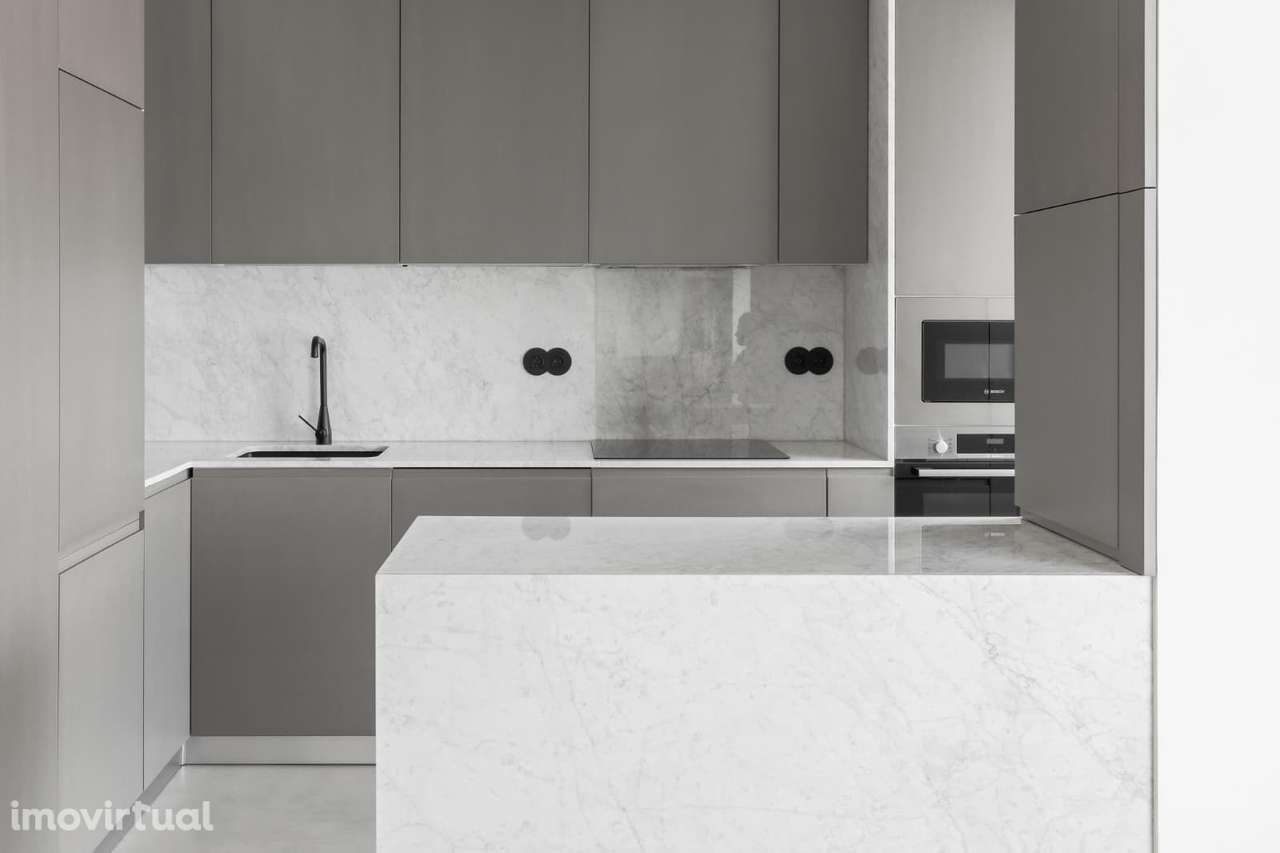 T3 remodelado com terraço - Rua Alexandre Ferreira - Grande imagem: 3/36