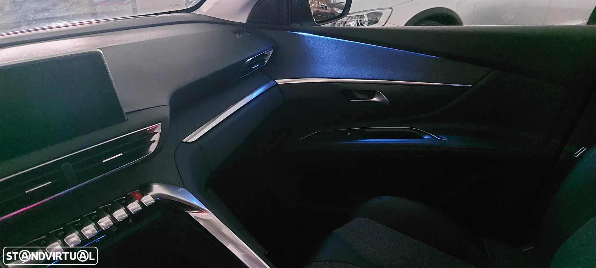 Peugeot 5008 1.5 BlueHDi Allure EAT8 - 11