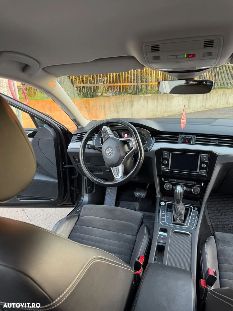 Volkswagen Passat - 18