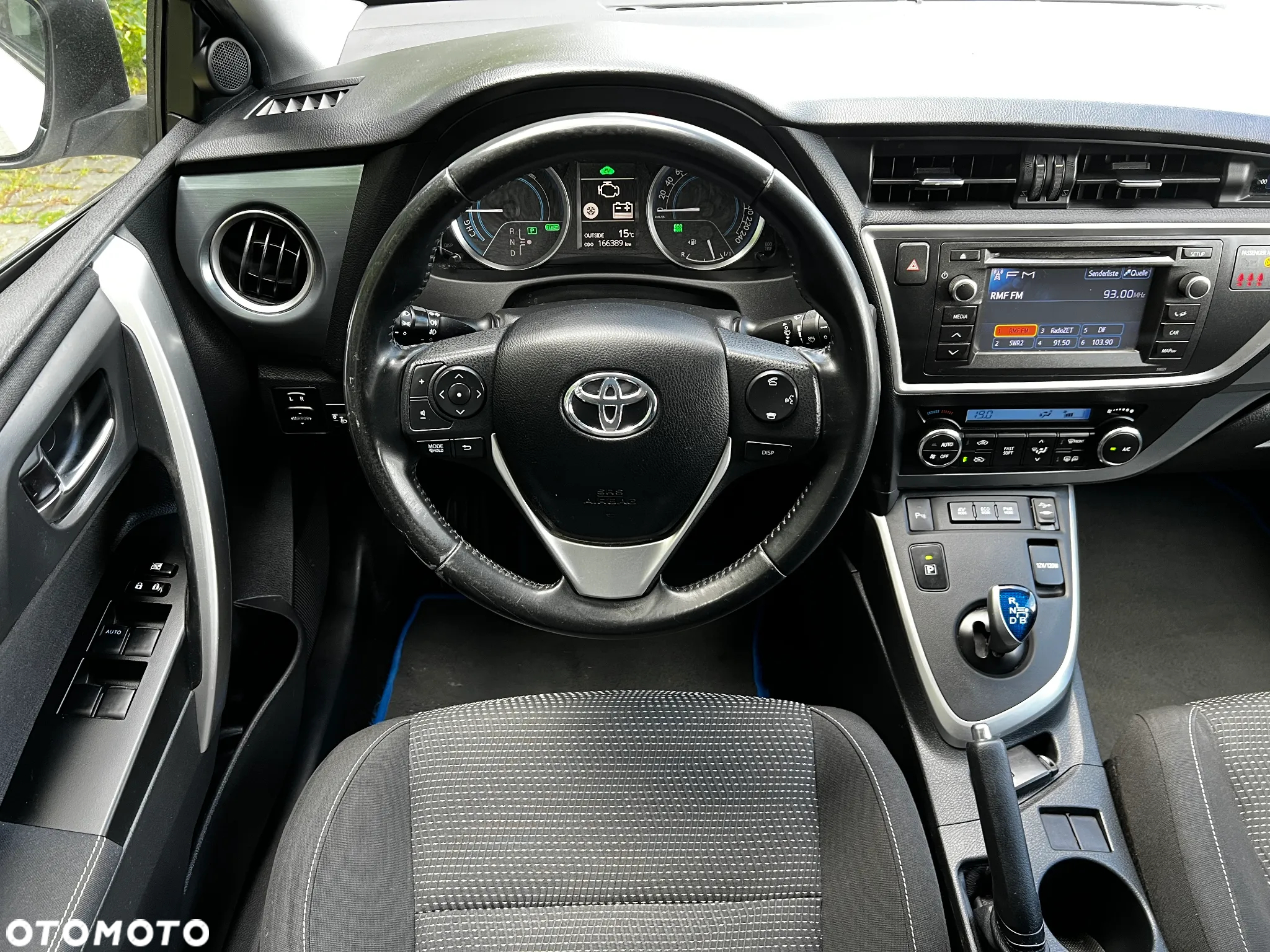 Toyota Auris 1.8 Hybrid Life - 15