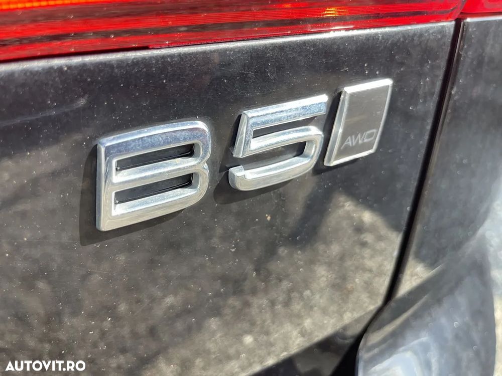 Volvo XC 60 B5 MHEV AT8 AWD Momentum Pro - 15
