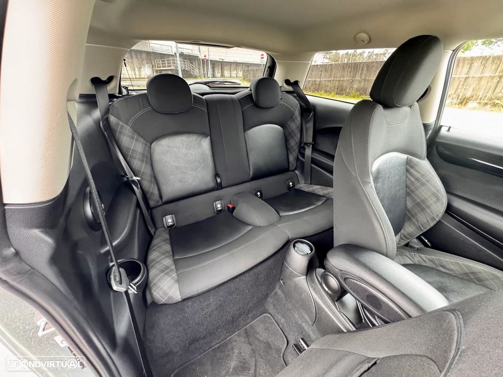 MINI 3 Portas Cooper SD Aut. - 8