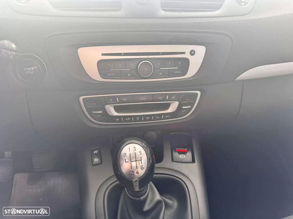 Renault Grand Scénic 1.5 dCi Expression SS - 10